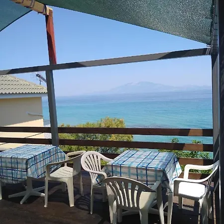 アパートホテル Mare Di Zante 
